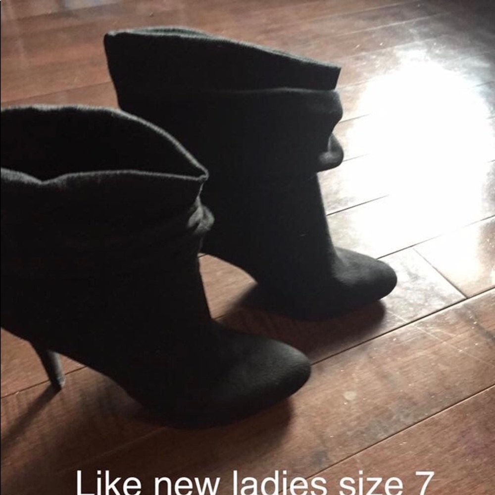 Ankle boots brand new suede material black size 7